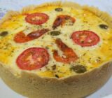 Abre el pastel de camarones. ¡Delicioso y fácil de preparar!