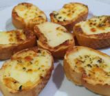¿Has probado a hacer tostadas de queso en la Airfryer? ¡Quedan crujientes y deliciosas!